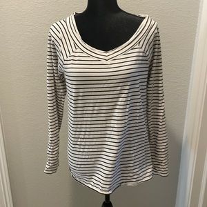Large, black and white striped long sleeve stretchy tshirt by Loft
